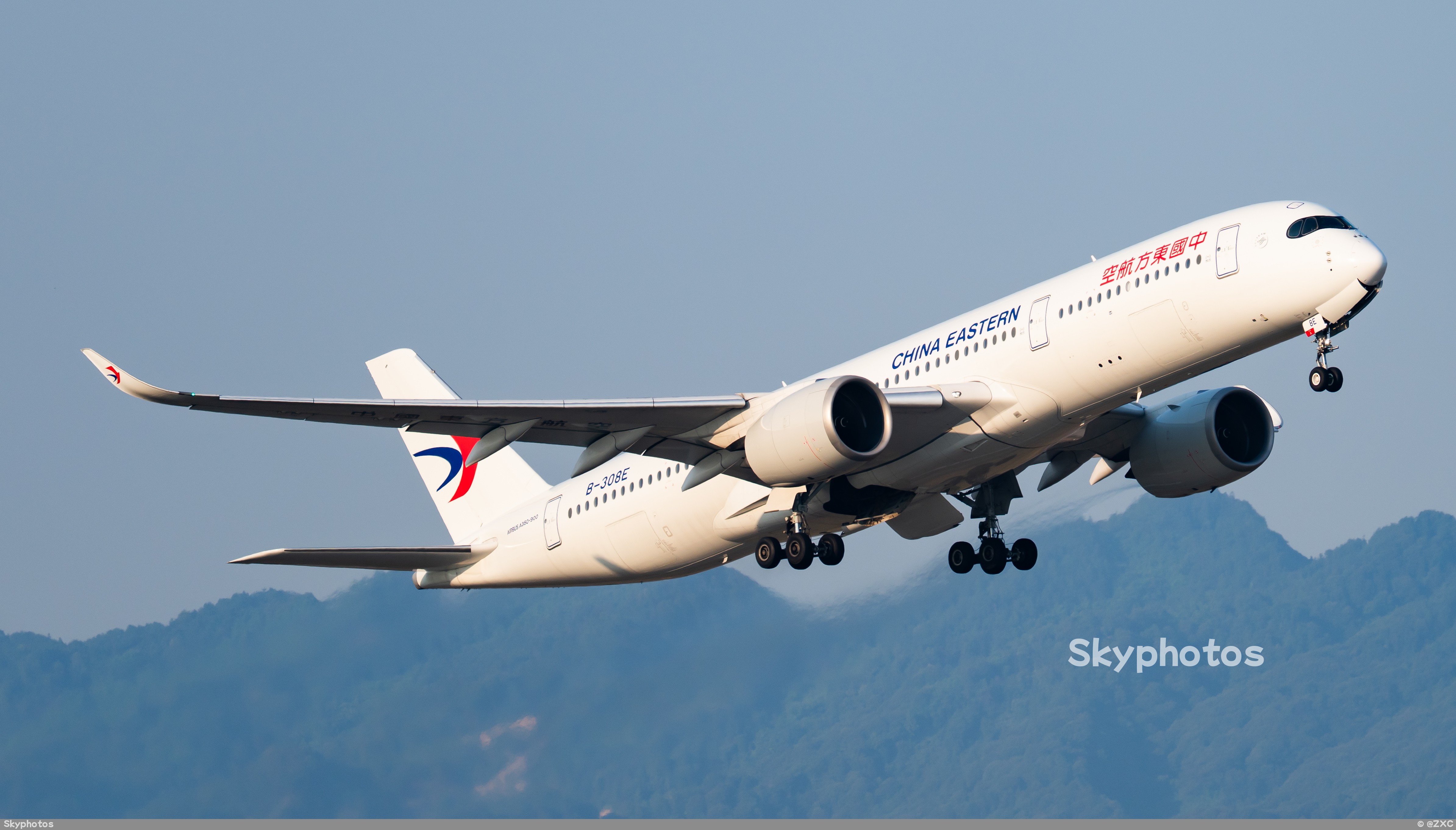 中国东方航空 A350-941